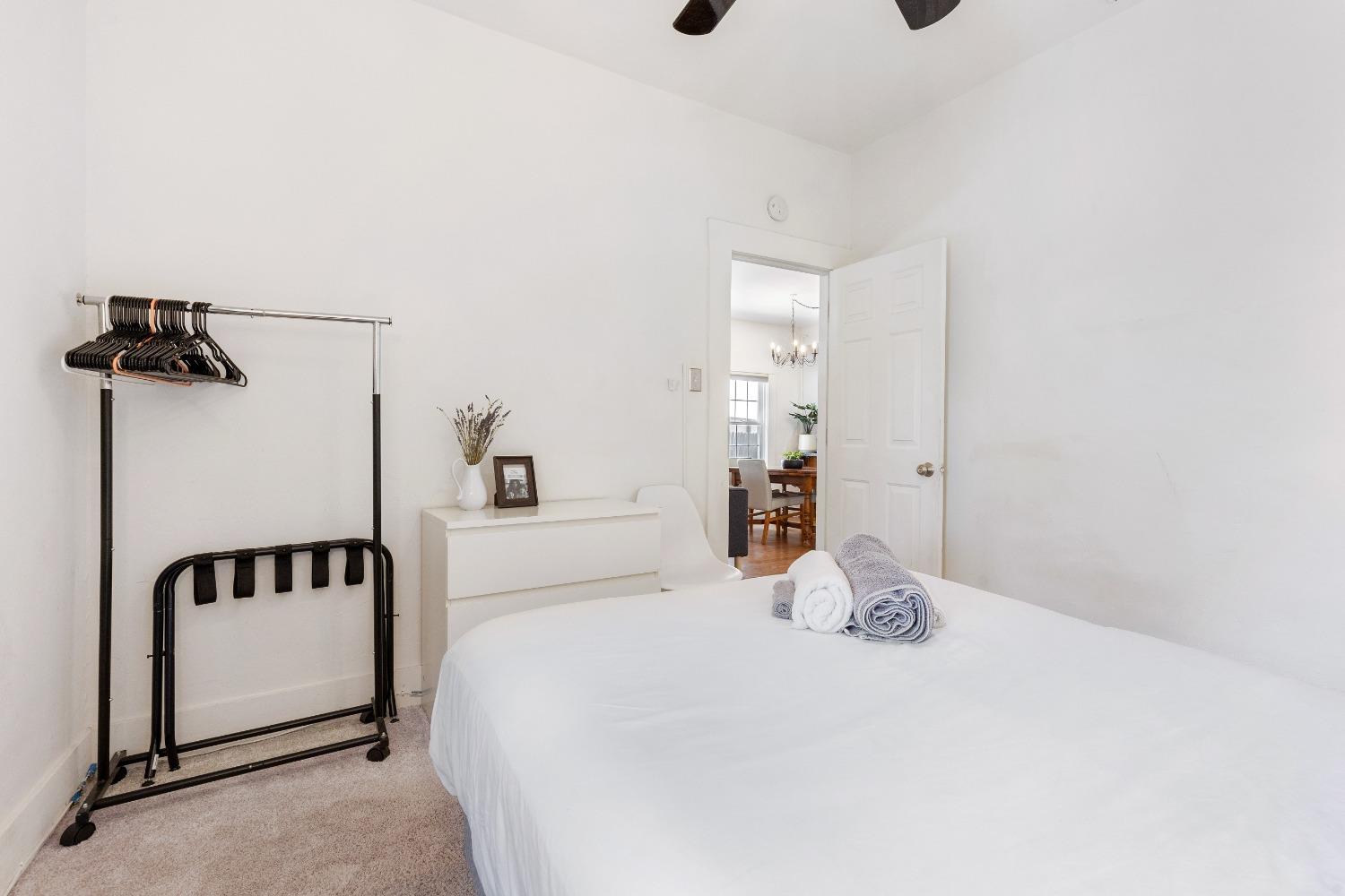 2601 San Fernando Way