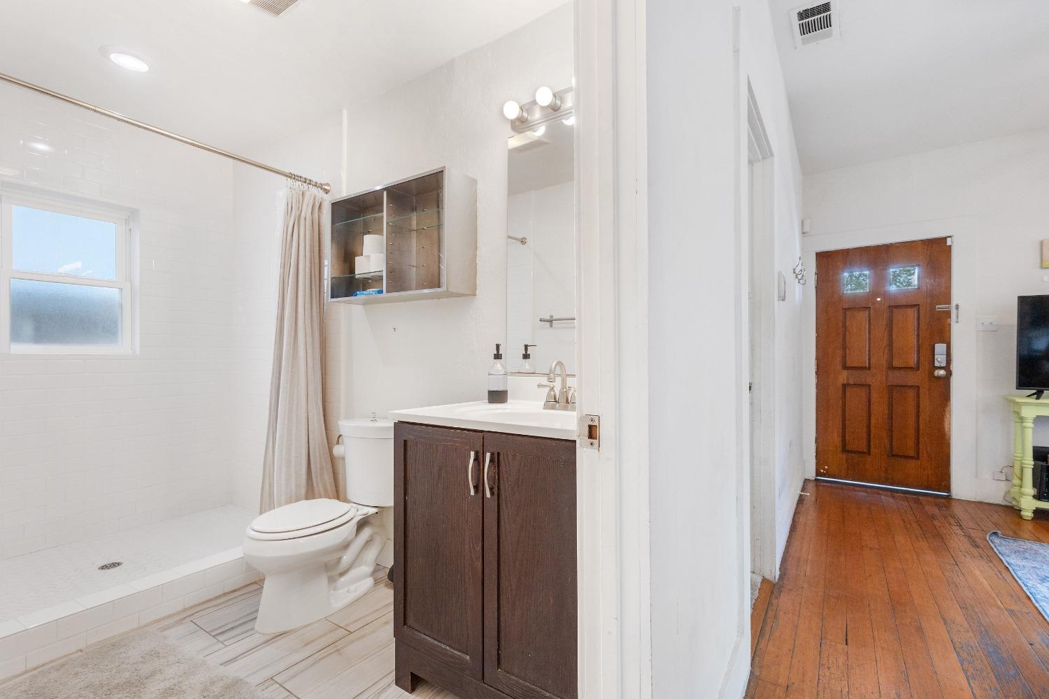 2601 San Fernando Way