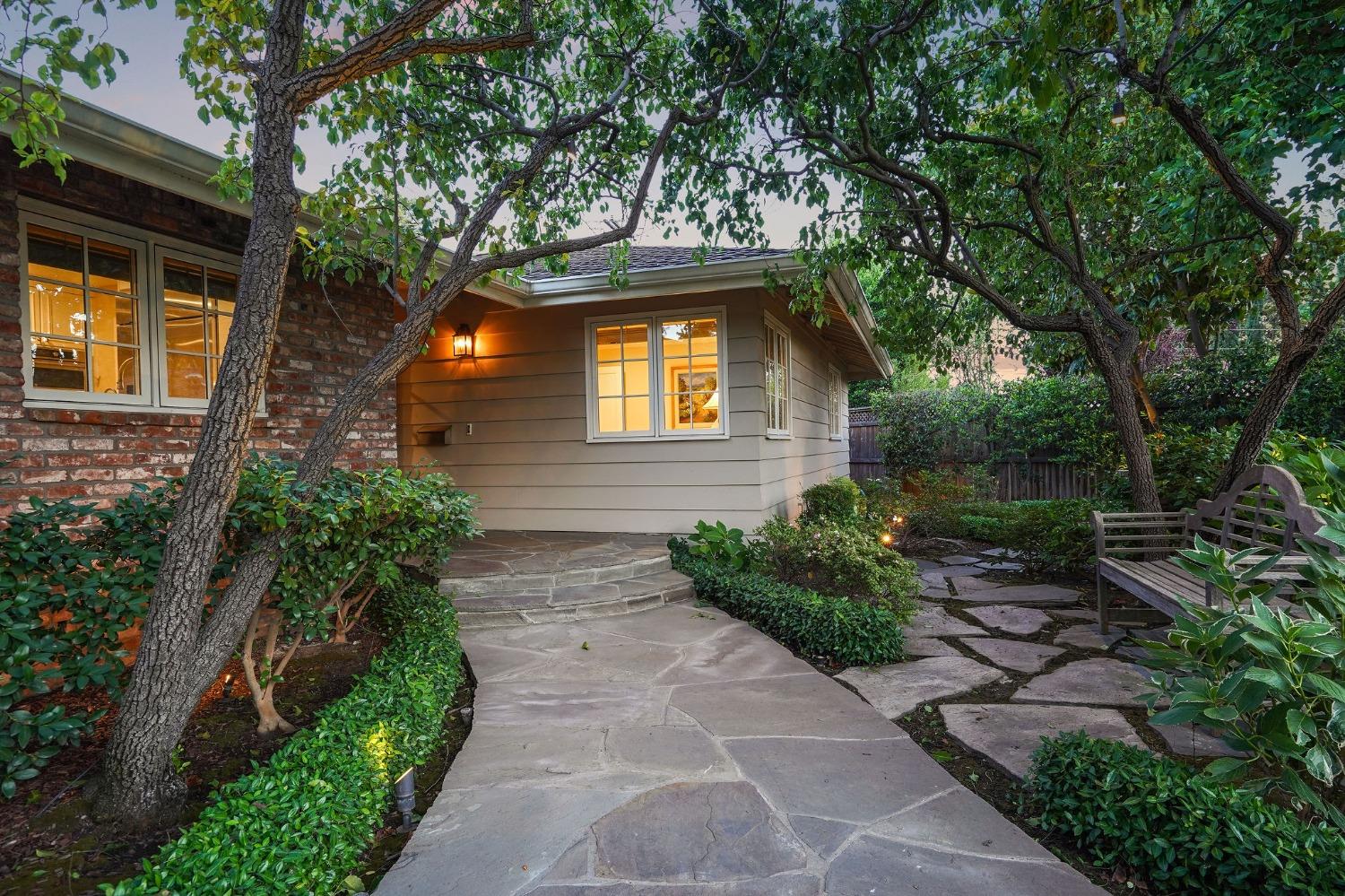 3036 Huntington Road