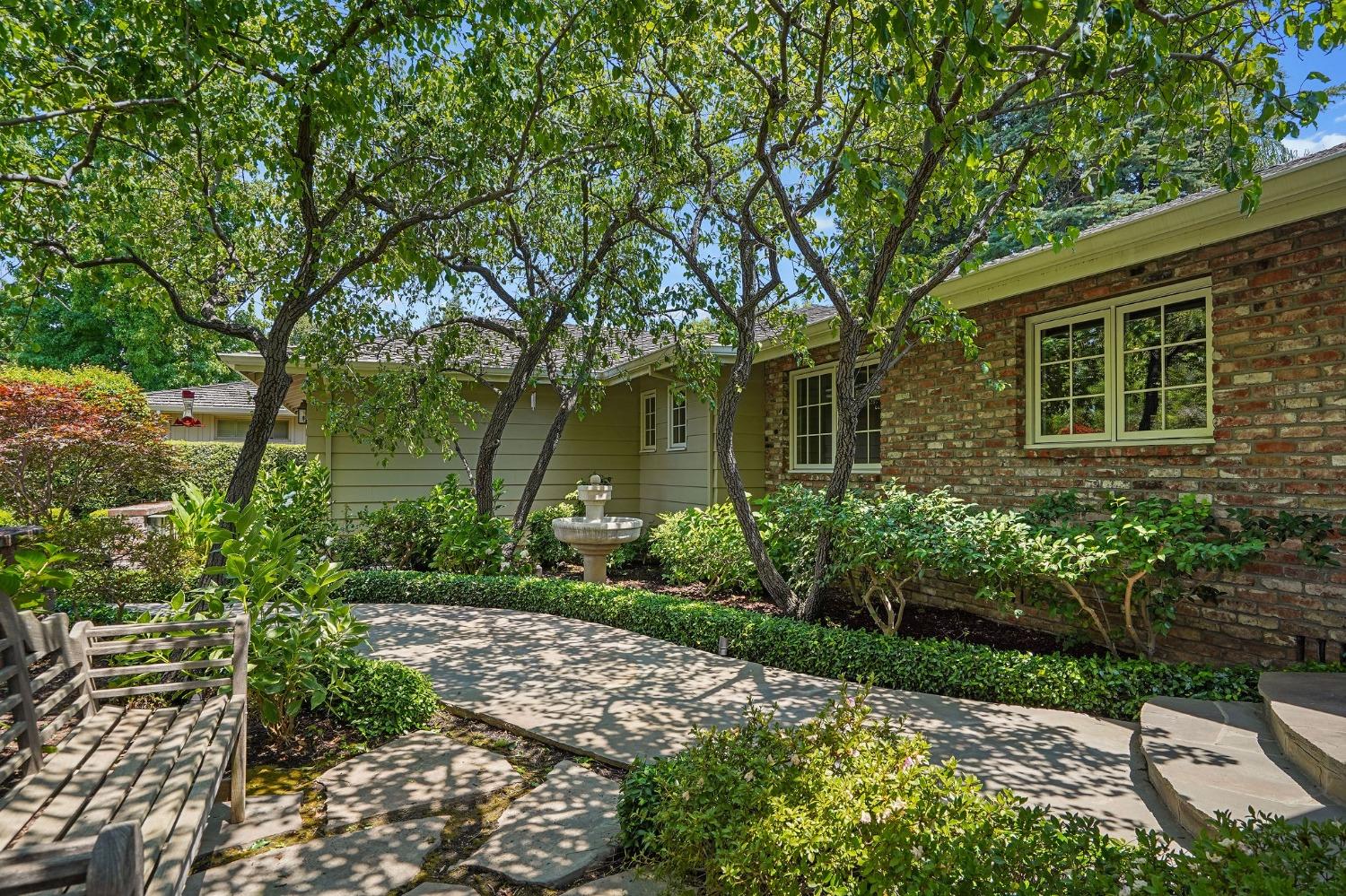 3036 Huntington Road