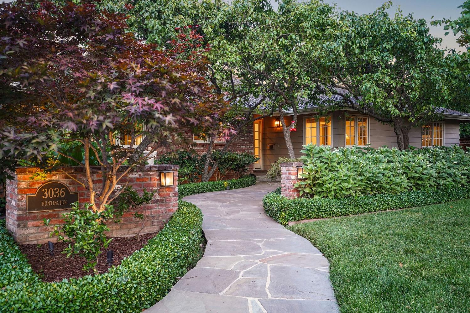 3036 Huntington Road