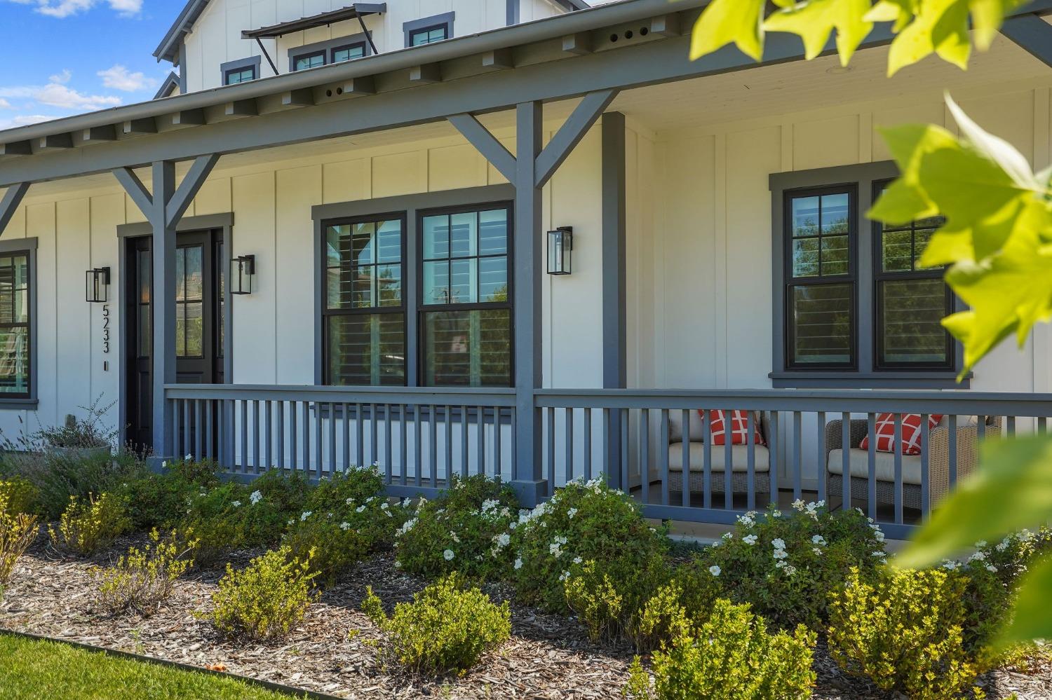 5233 Sutter Park Way