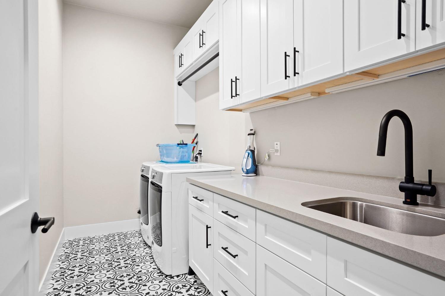 5233 Sutter Park Way