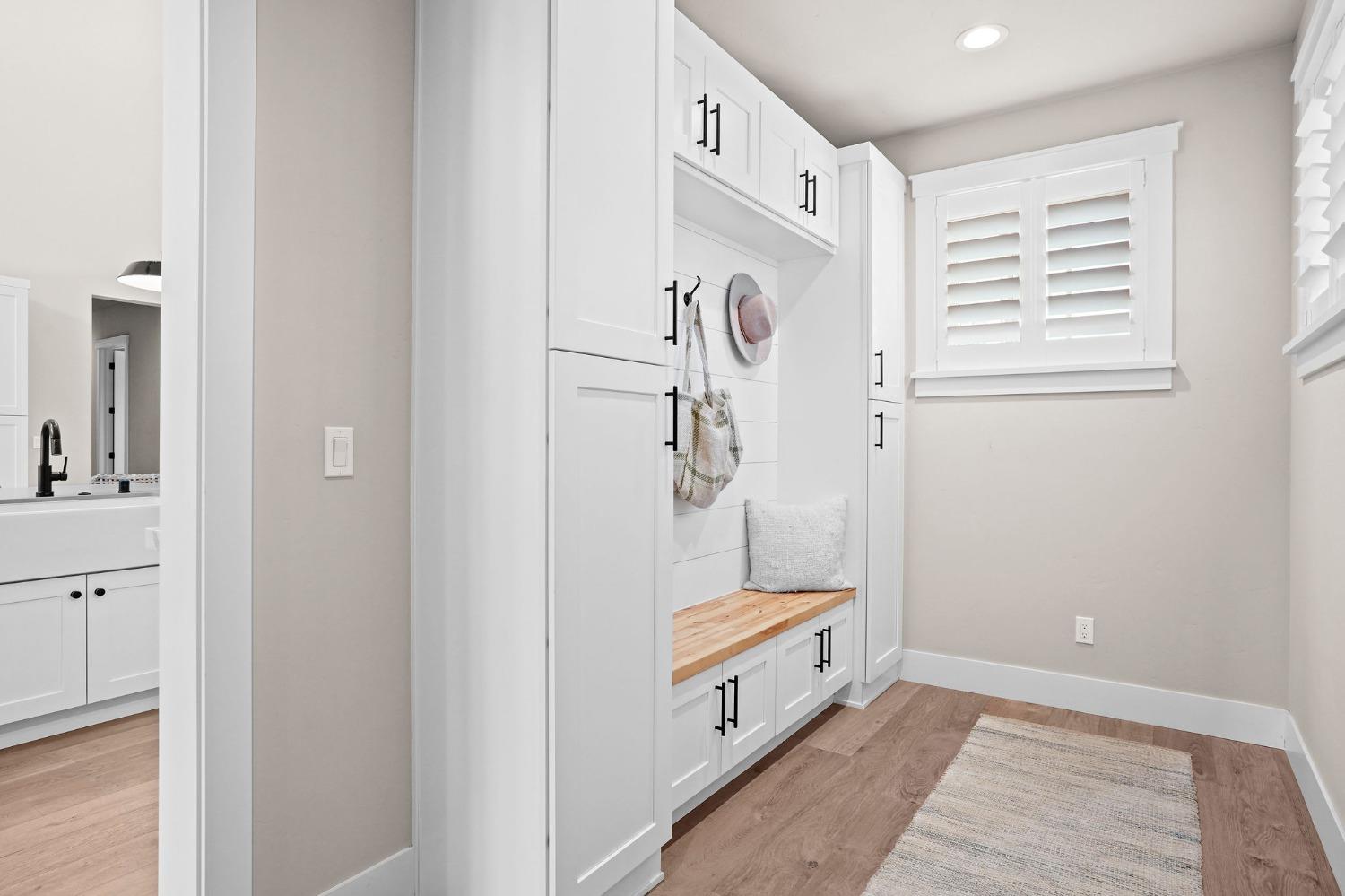 5233 Sutter Park Way