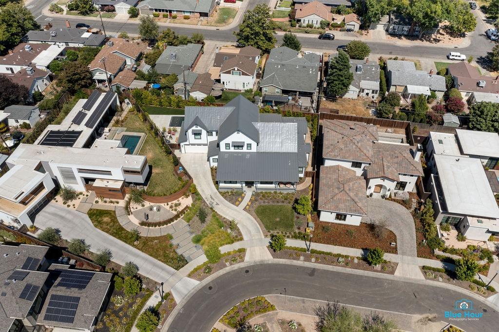 5233 Sutter Park Way