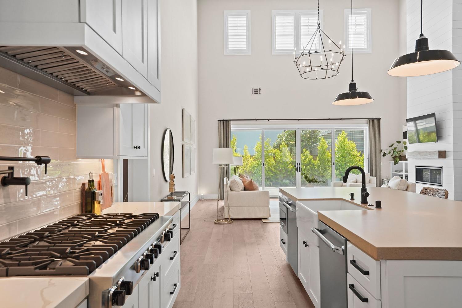 5233 Sutter Park Way