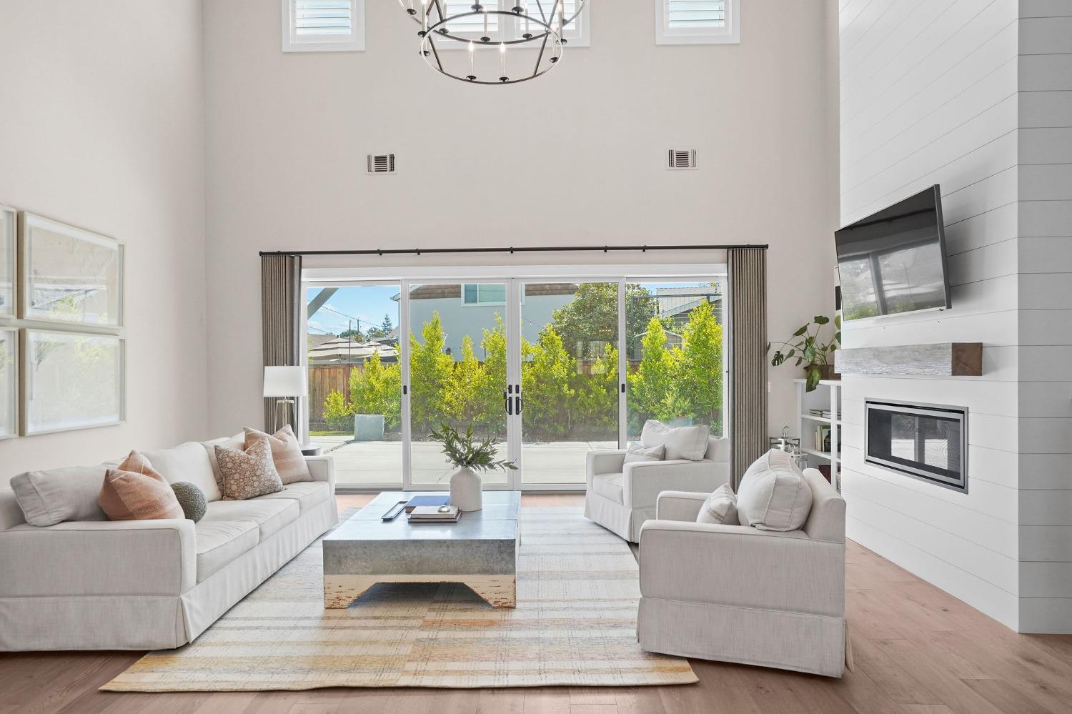 5233 Sutter Park Way