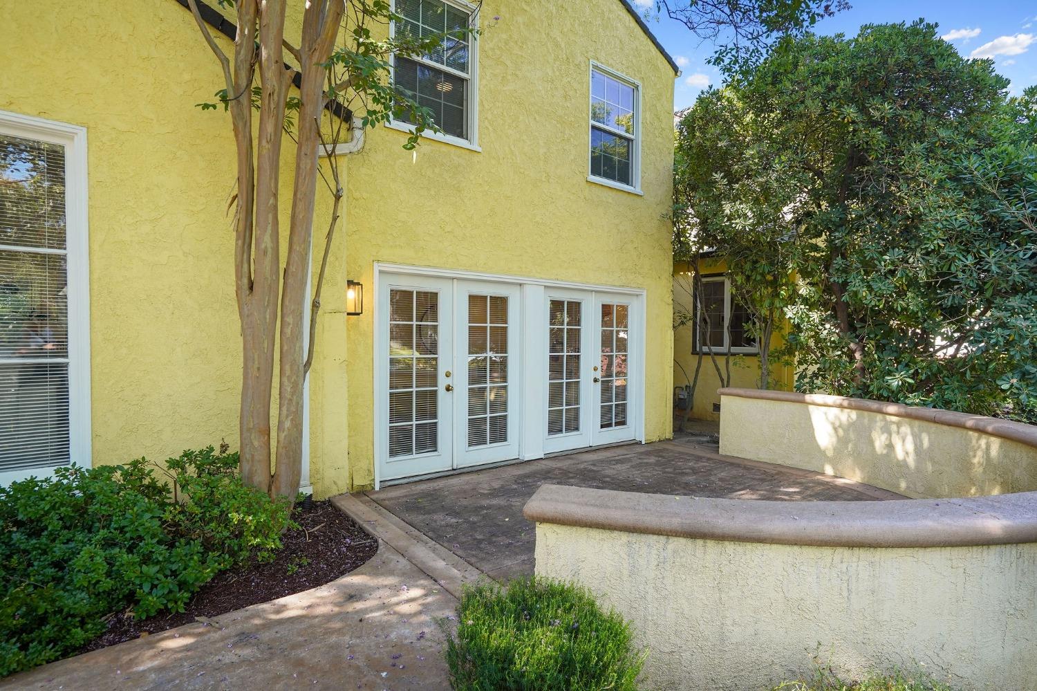 3854 Mckinley Boulevard