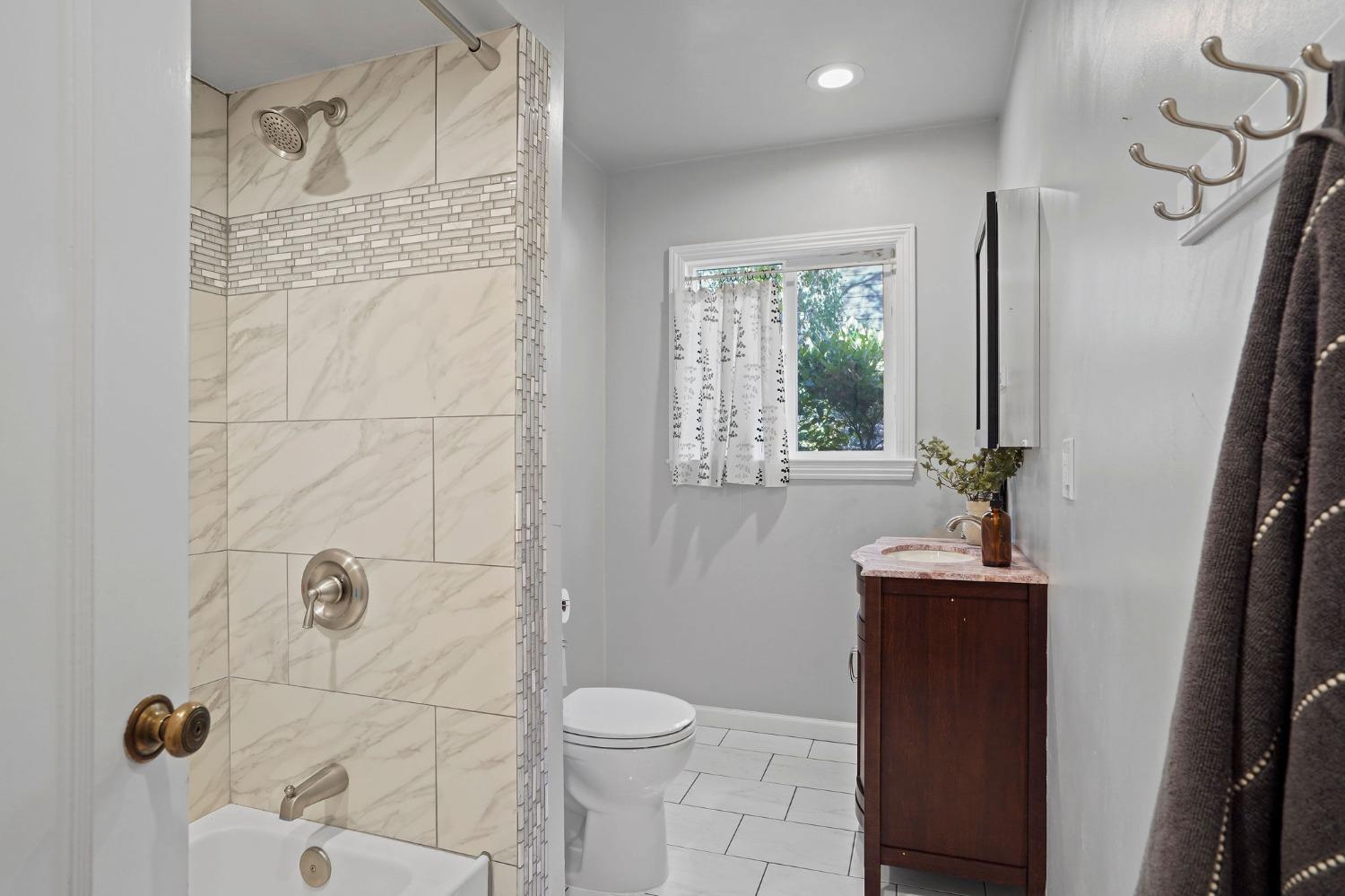 3854 Mckinley Boulevard