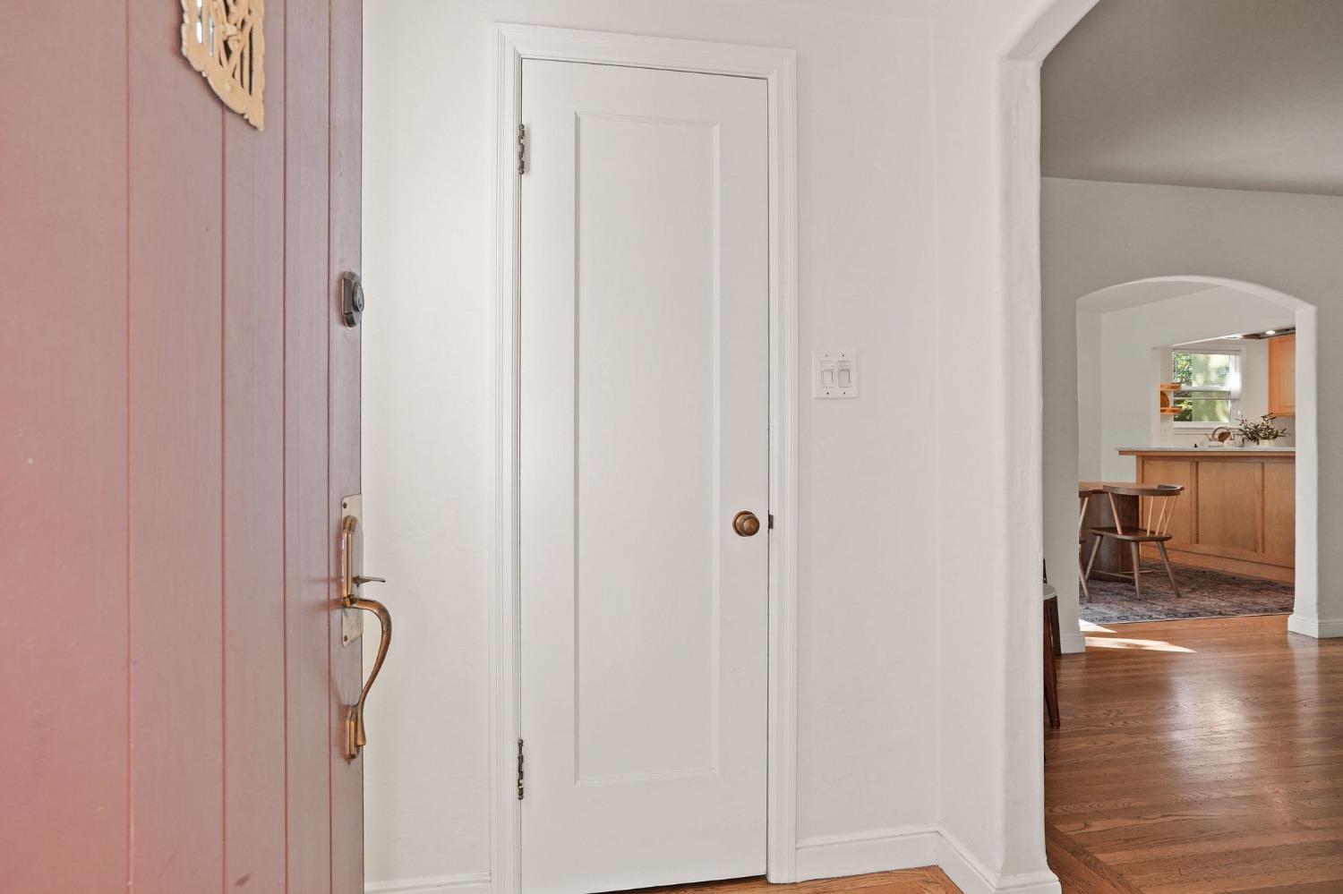 3854 Mckinley Boulevard