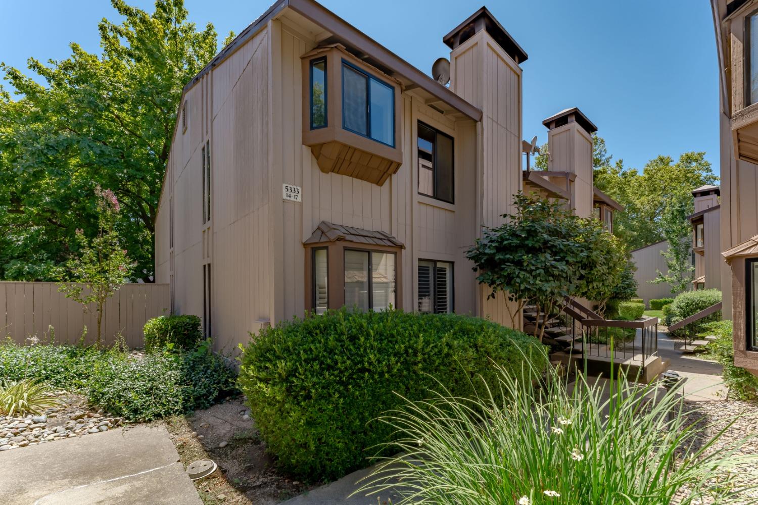 5333 Primrose Drive 14B