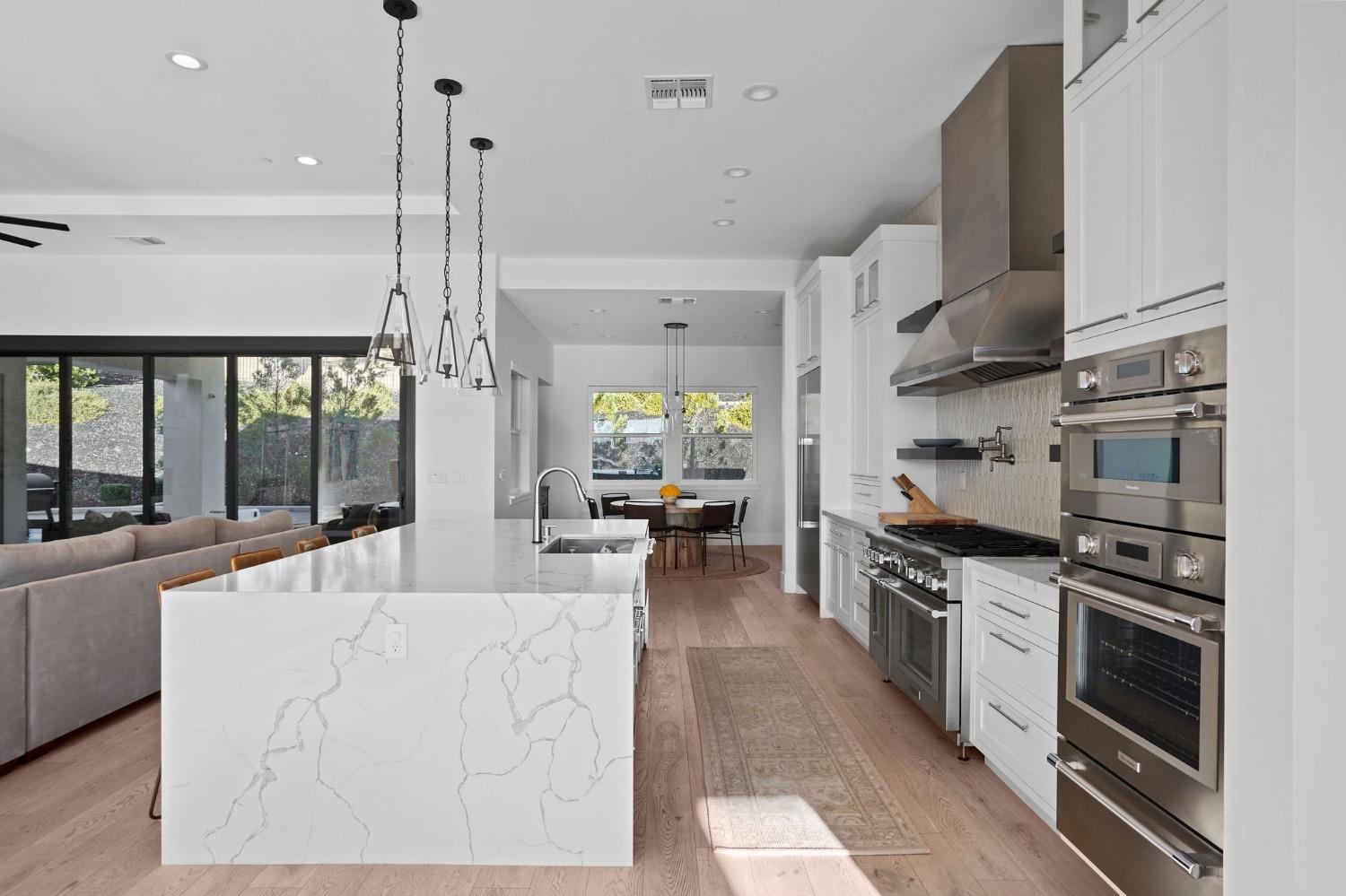 3187 Vista De Madera