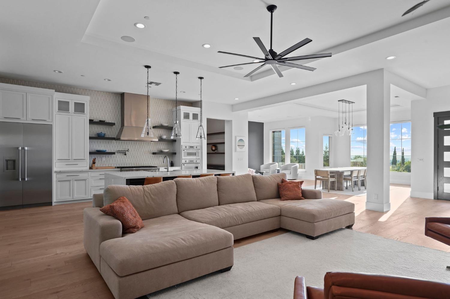 3187 Vista De Madera