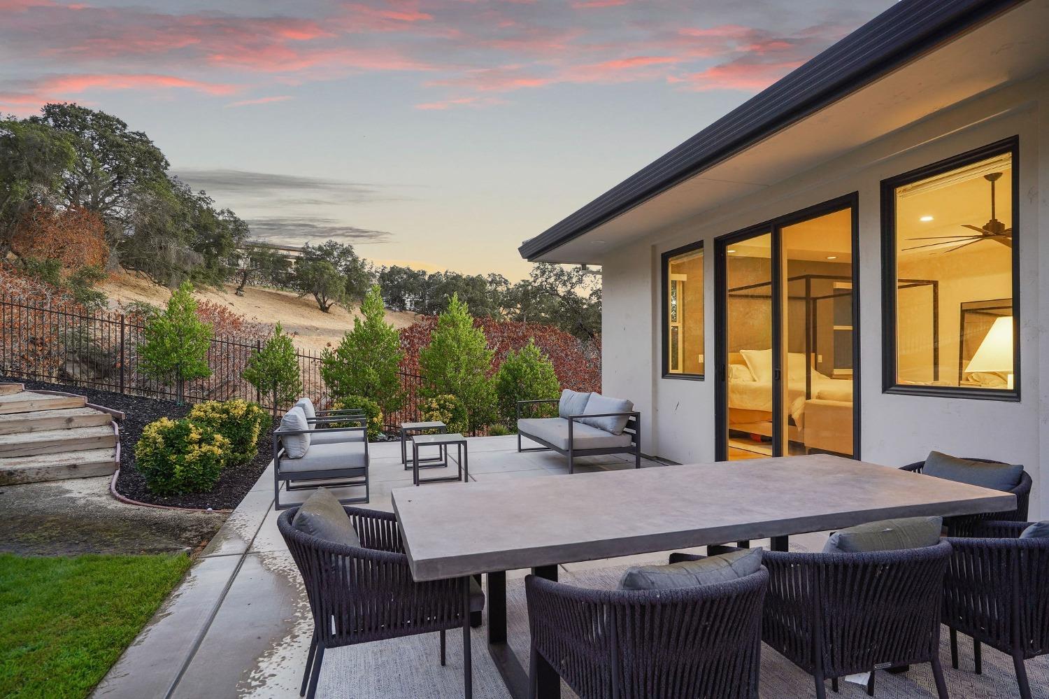 3187 Vista De Madera