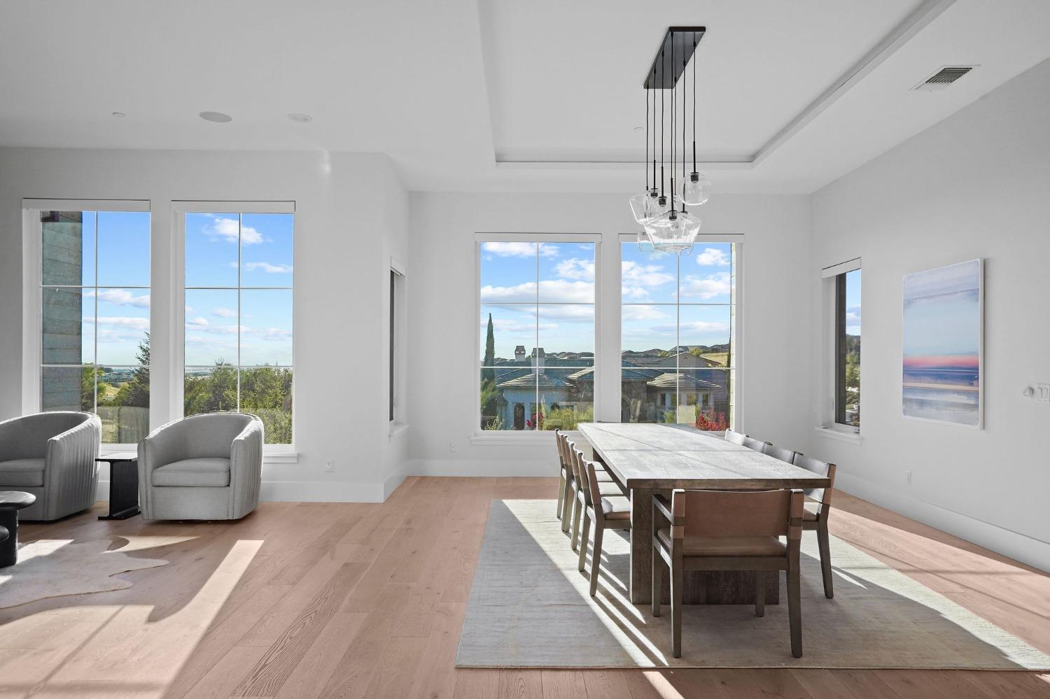 3187 Vista De Madera