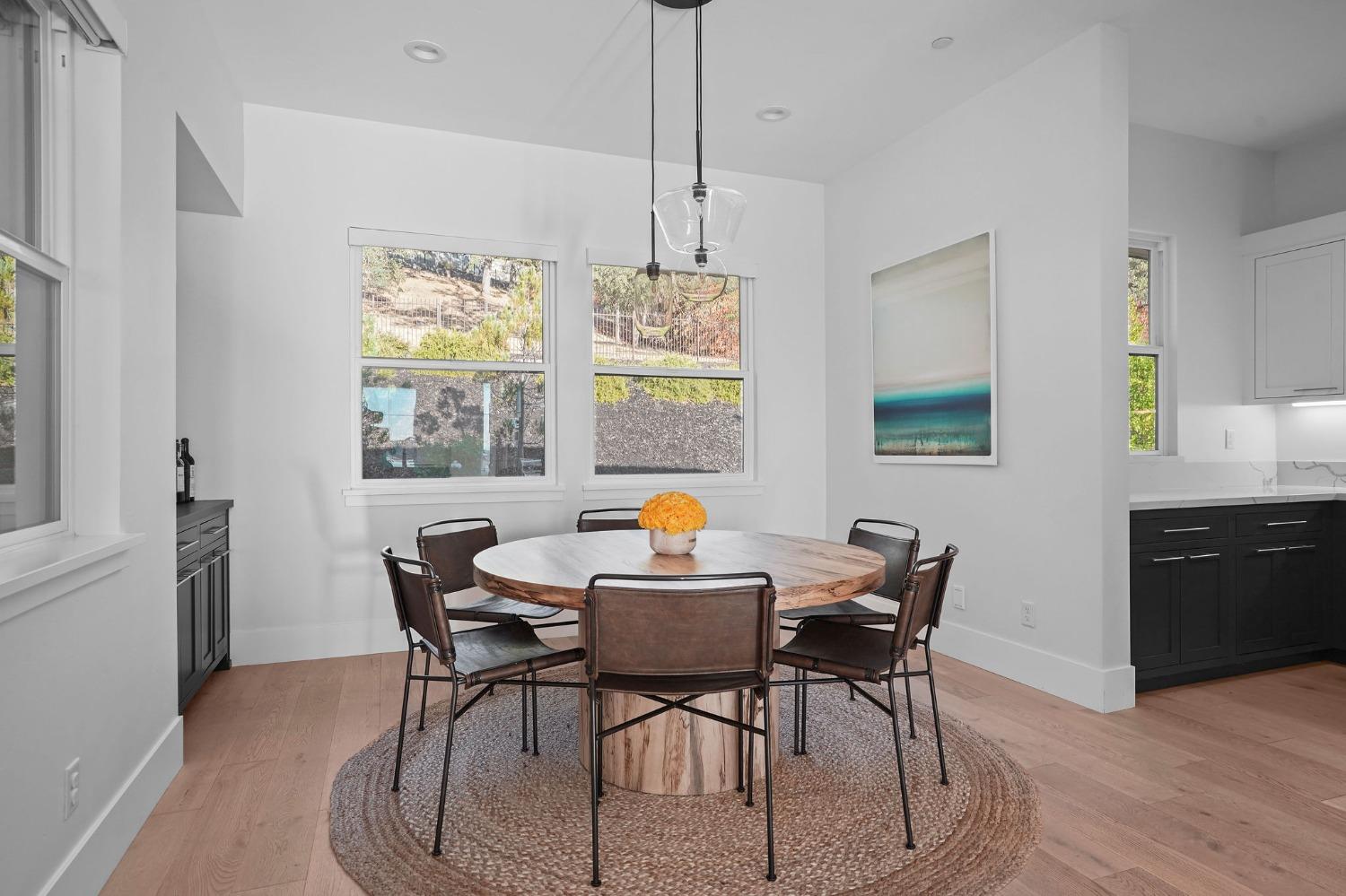 3187 Vista De Madera