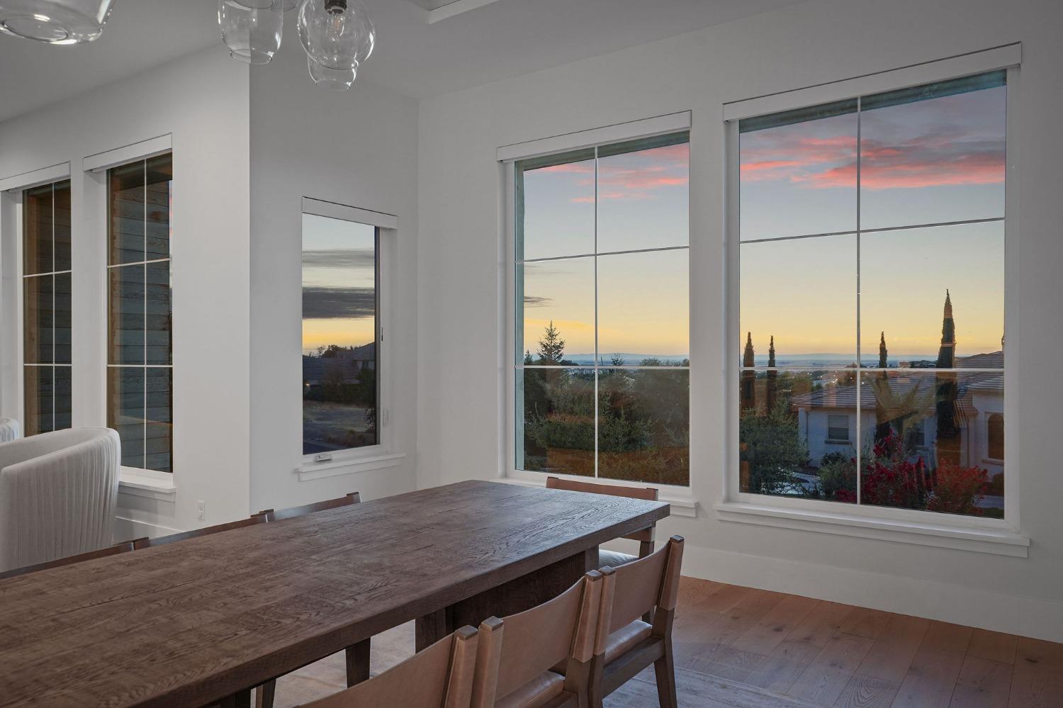 3187 Vista De Madera