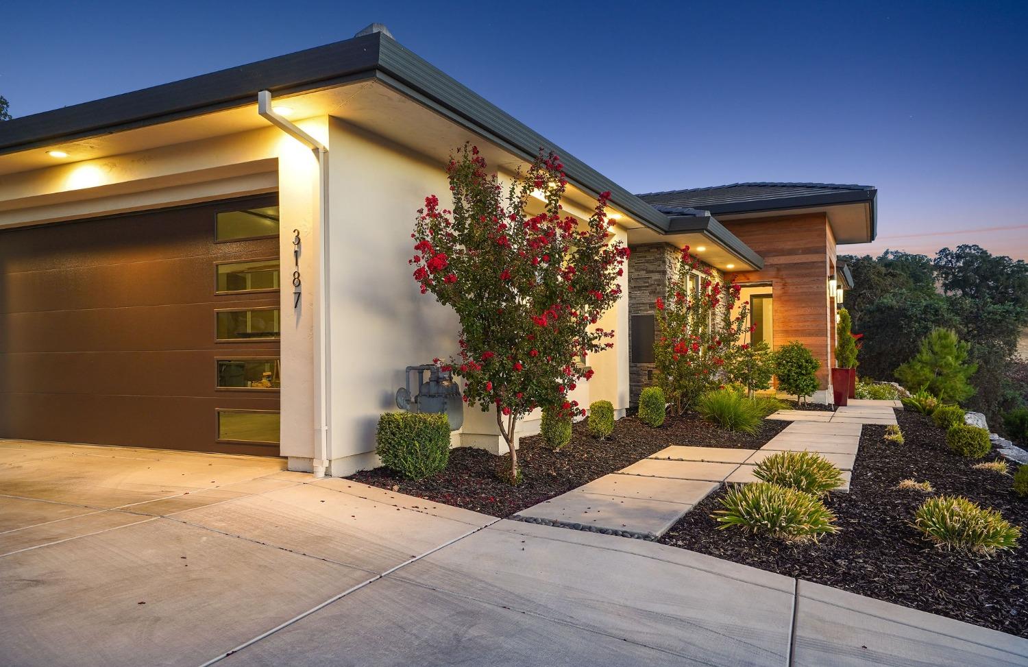 3187 Vista De Madera