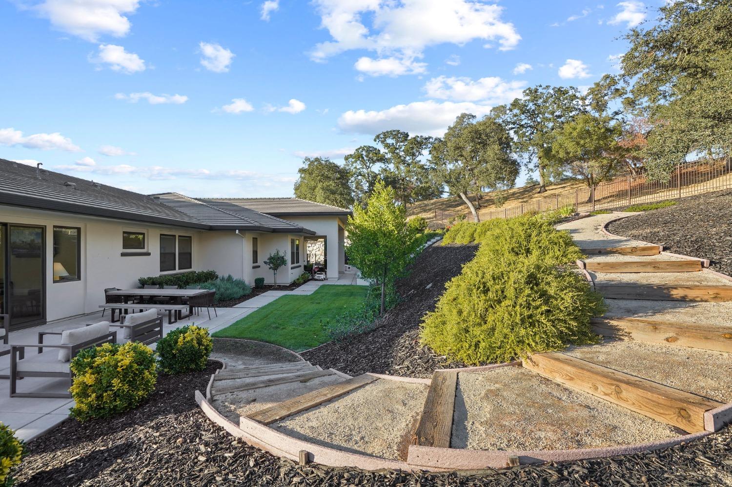 3187 Vista De Madera