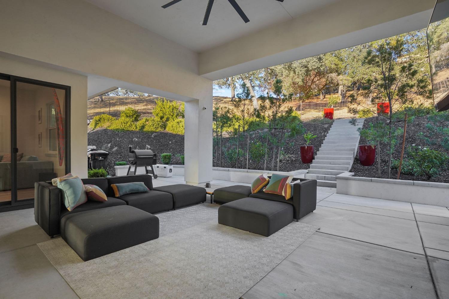 3187 Vista De Madera