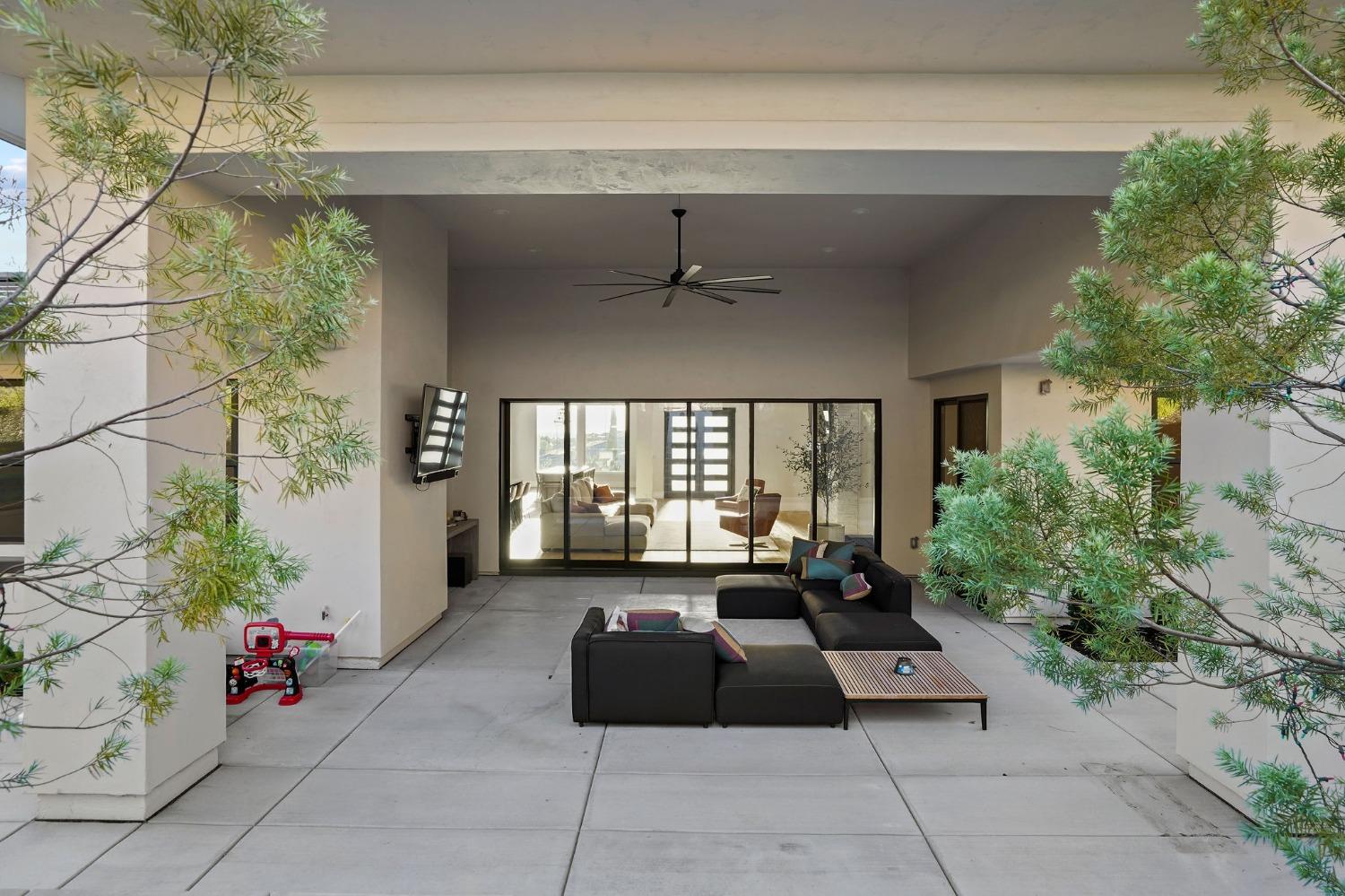 3187 Vista De Madera