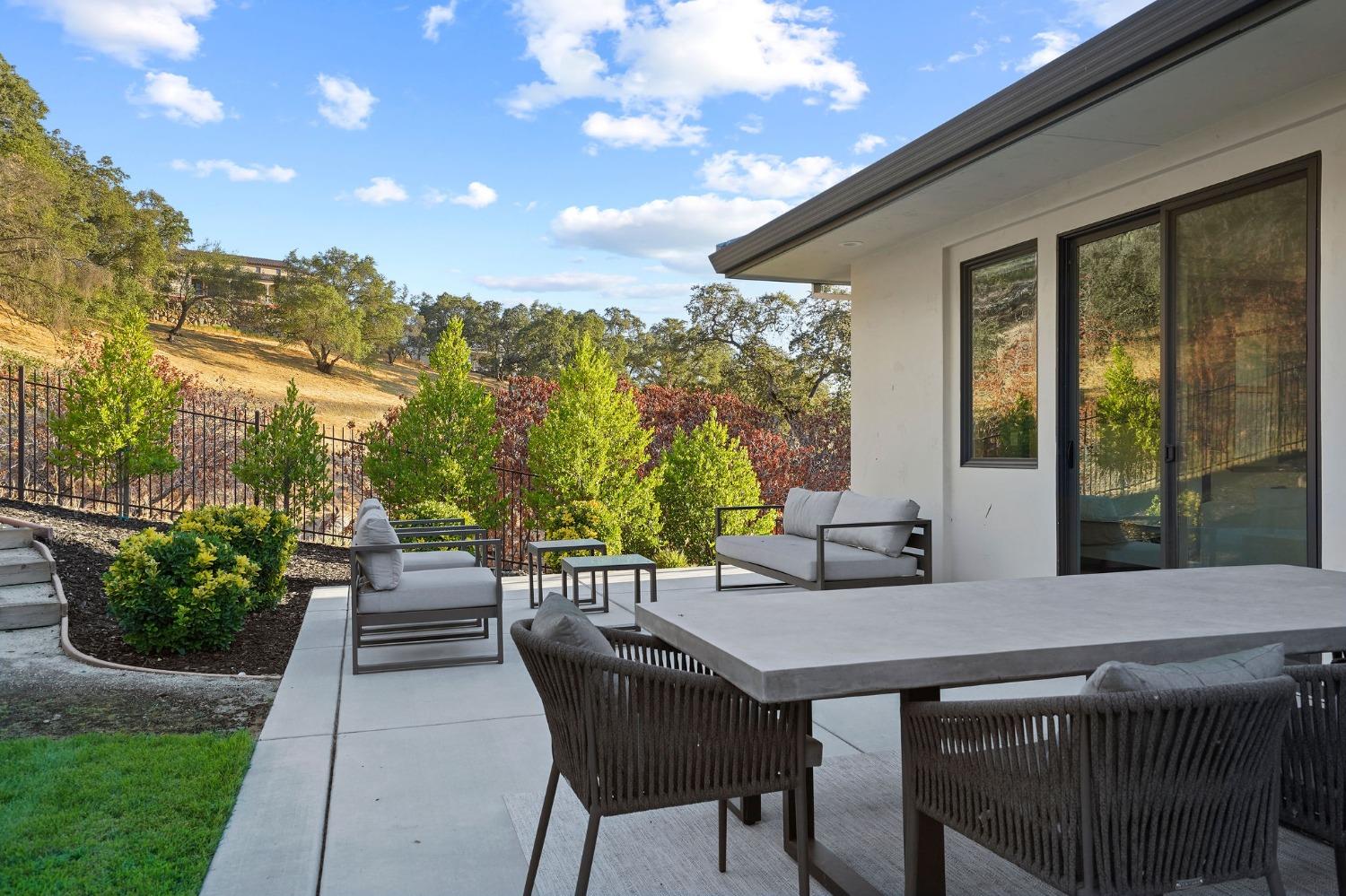 3187 Vista De Madera