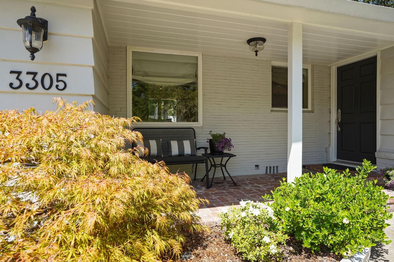 3305 White Oak Court