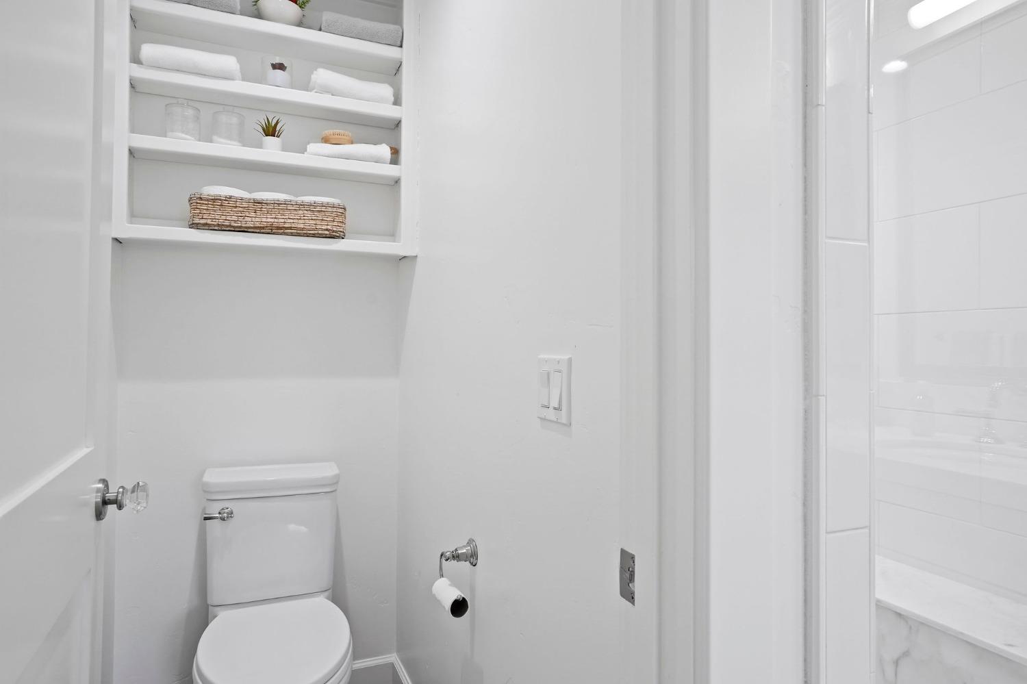 3305 White Oak Court