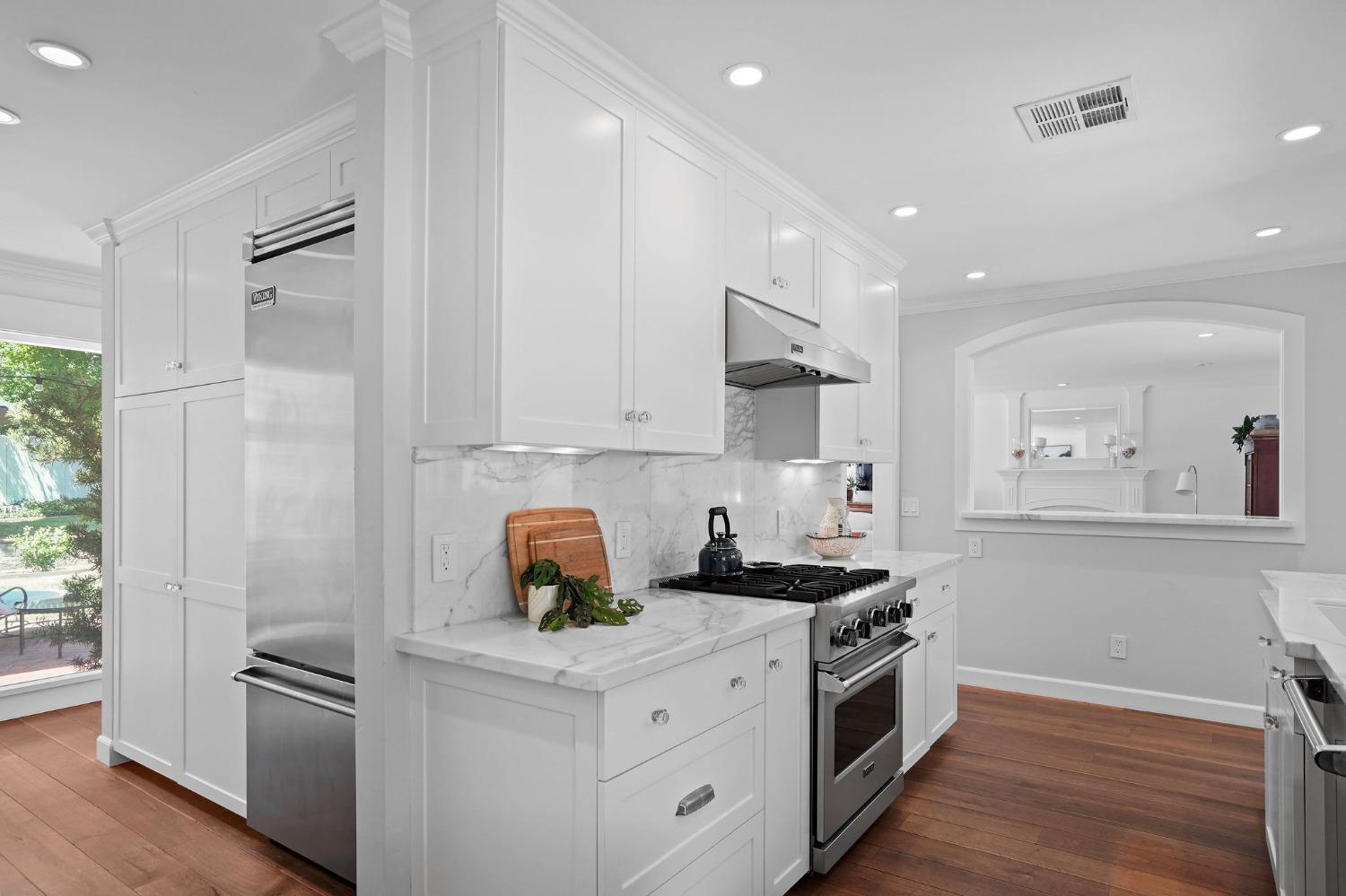 3305 White Oak Court