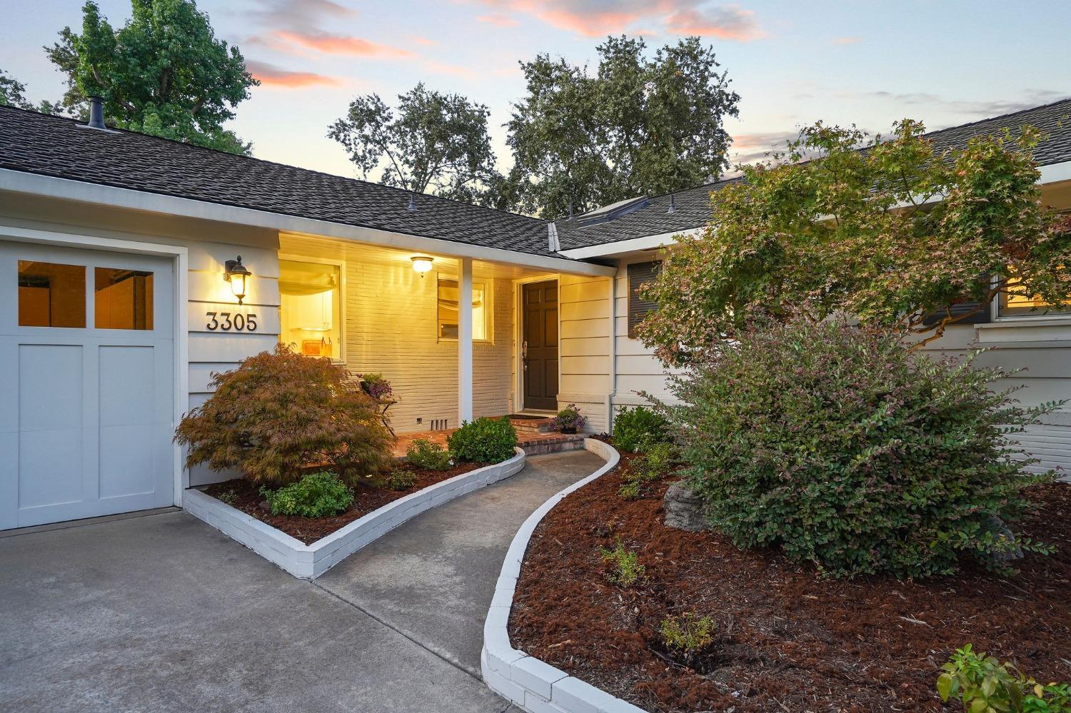 3305 White Oak Court