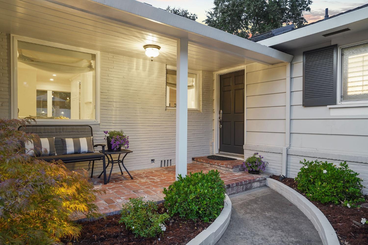 3305 White Oak Court