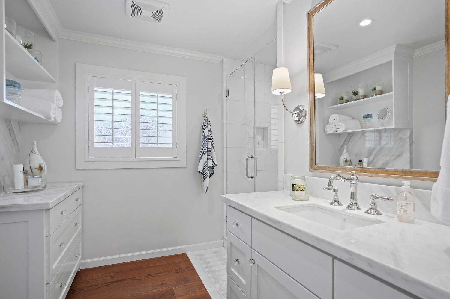 3305 White Oak Court