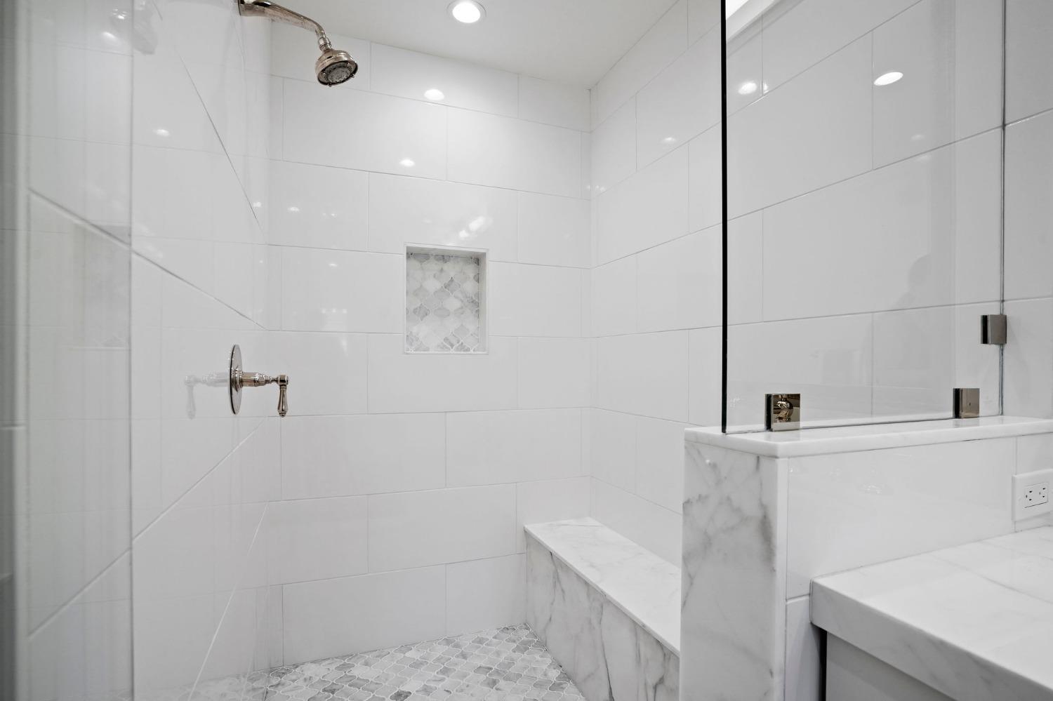 3305 White Oak Court