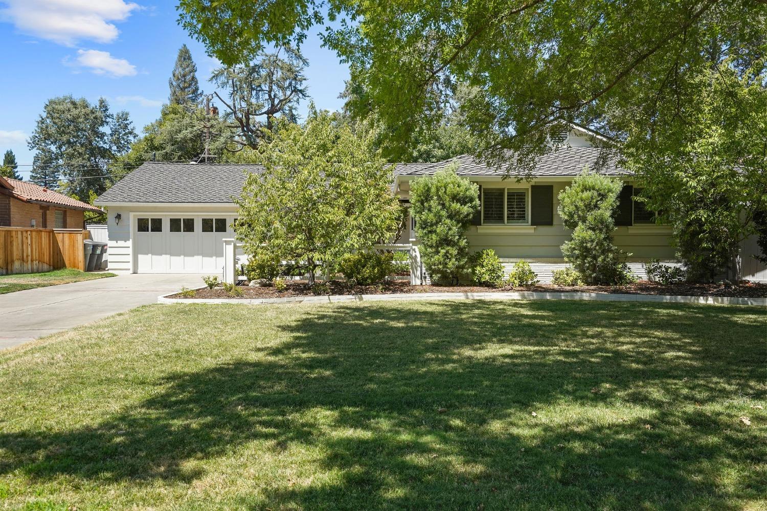 3305 White Oak Court