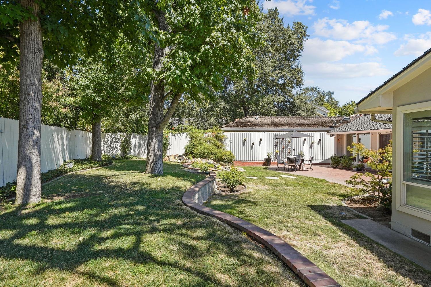 3305 White Oak Court