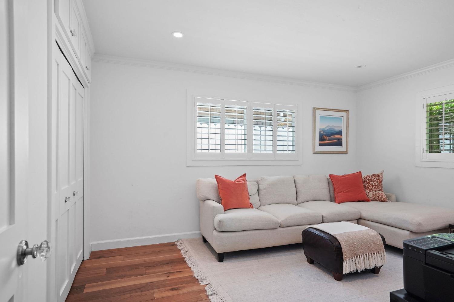 3305 White Oak Court