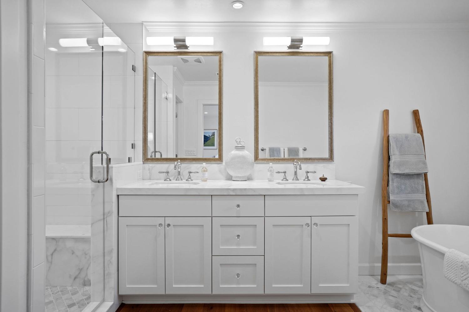 3305 White Oak Court