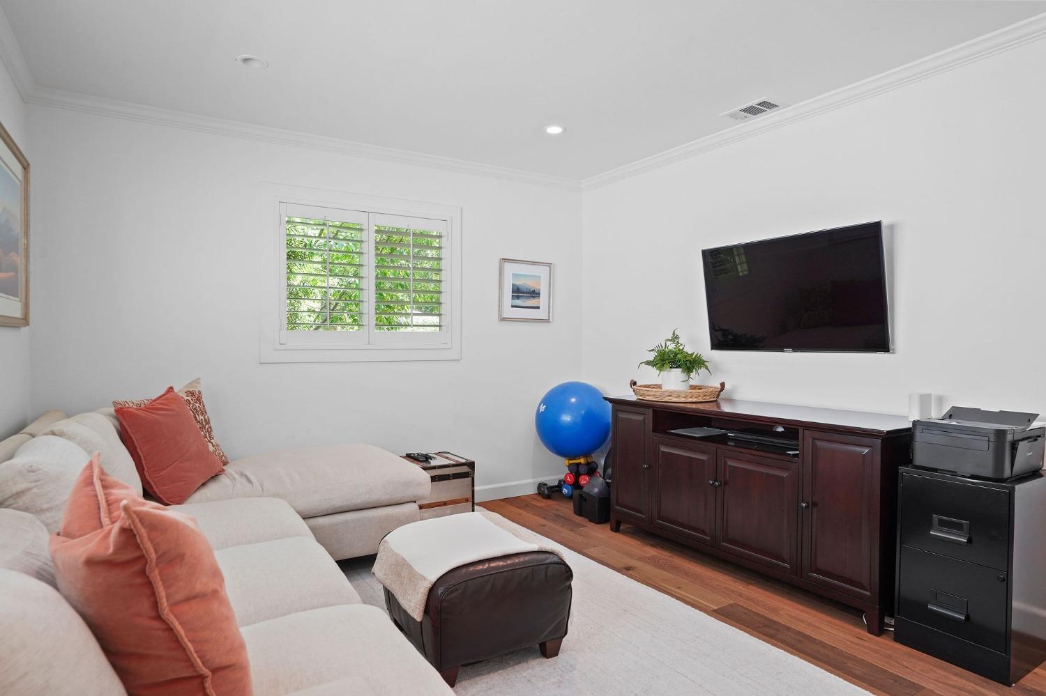 3305 White Oak Court