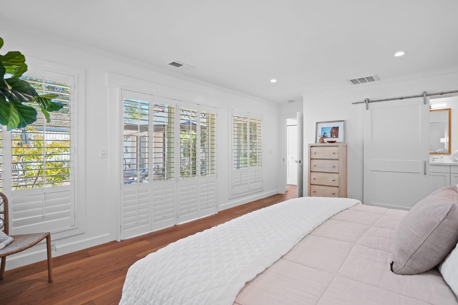 3305 White Oak Court