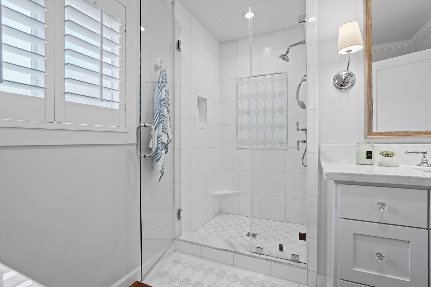 3305 White Oak Court