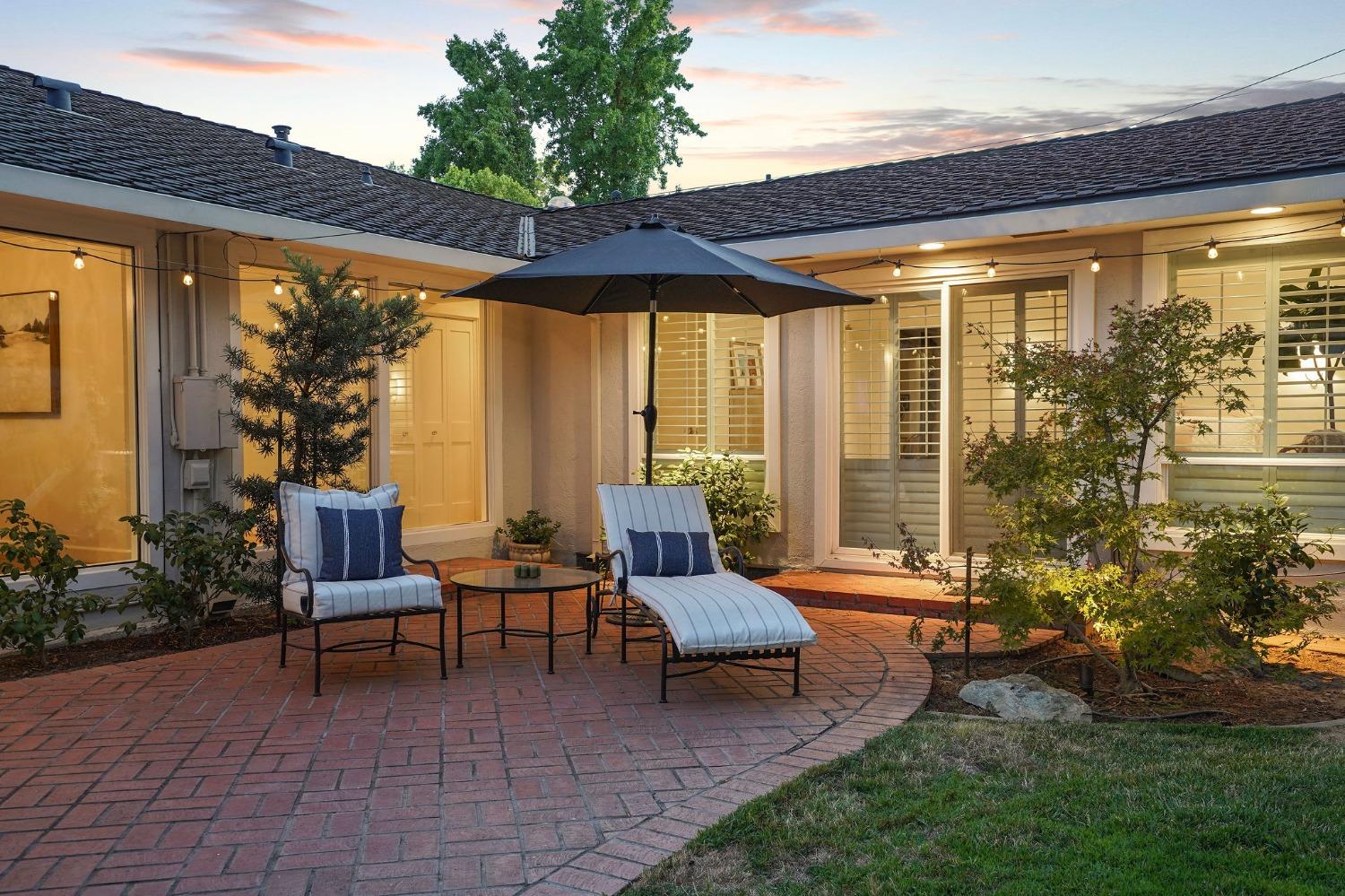 3305 White Oak Court