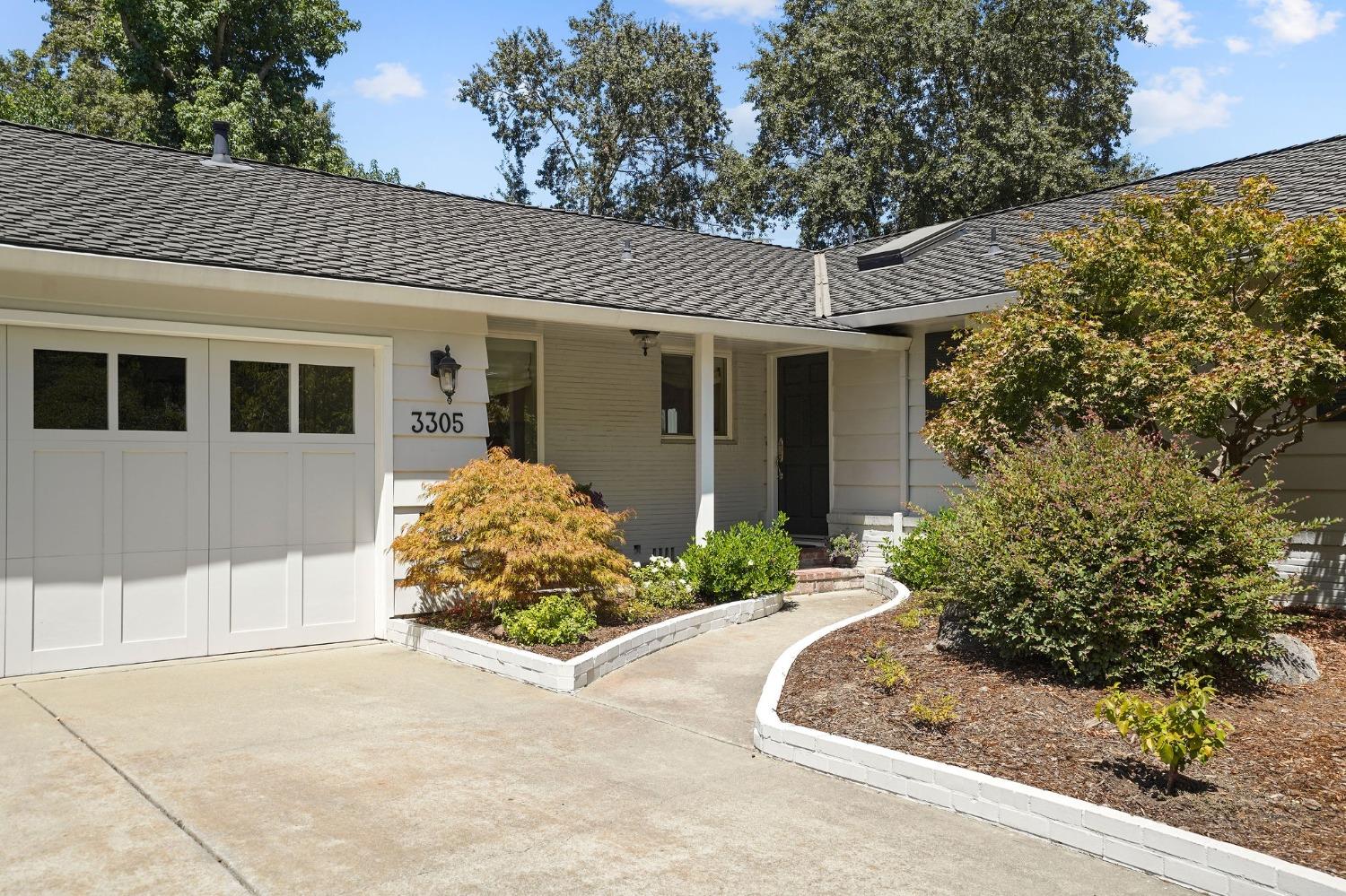 3305 White Oak Court