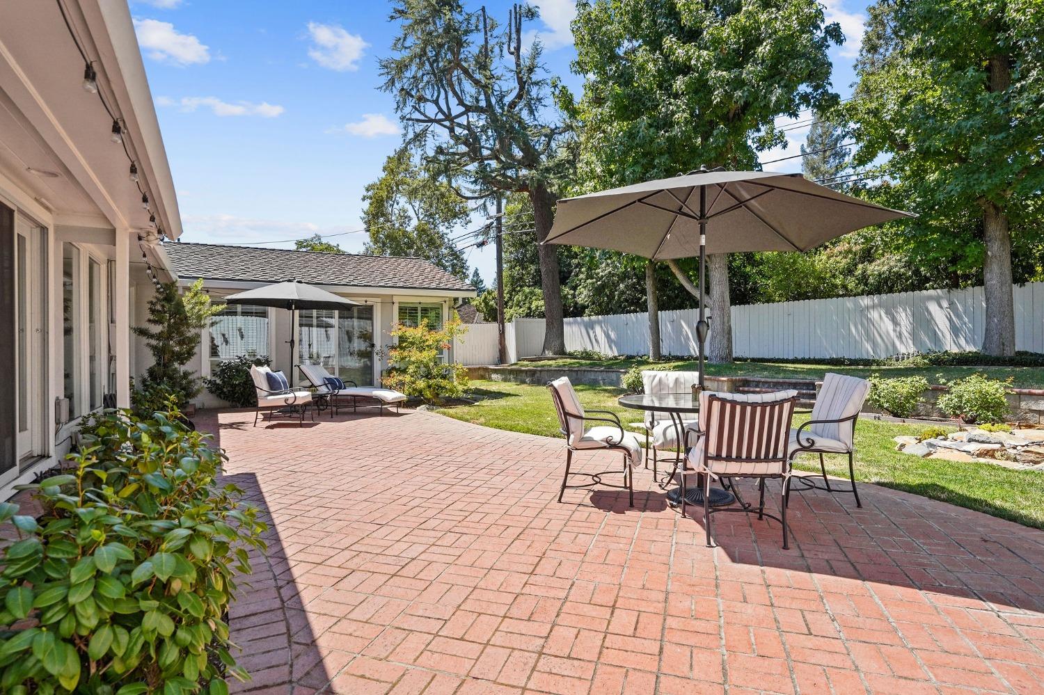 3305 White Oak Court