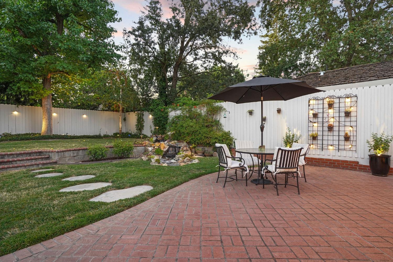 3305 White Oak Court