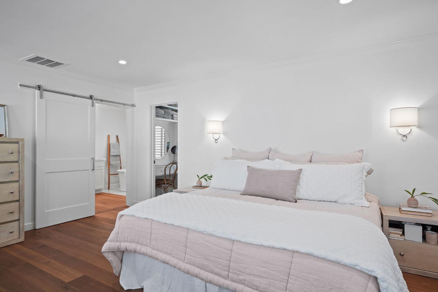 3305 White Oak Court