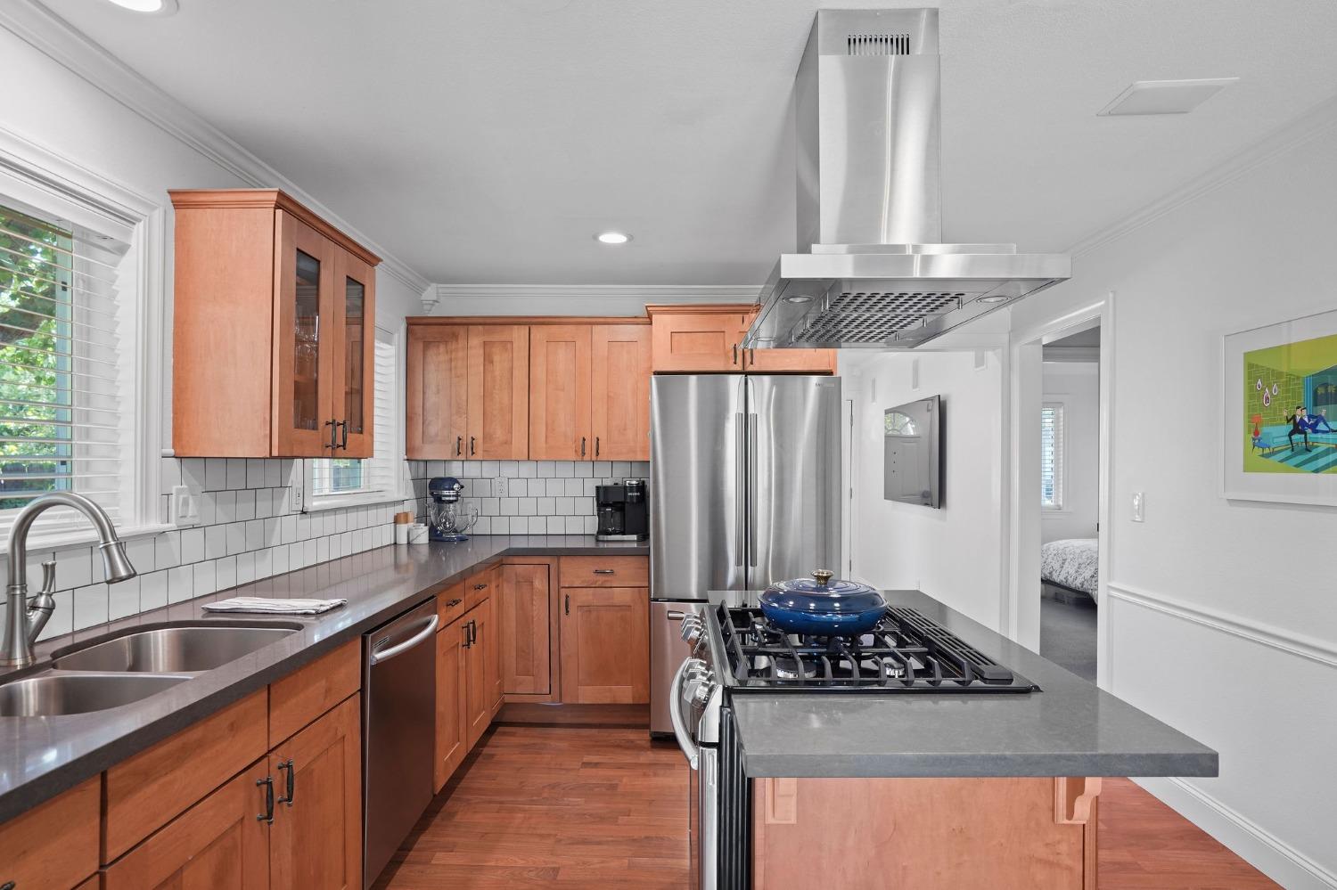 1528 Virginia Avenue