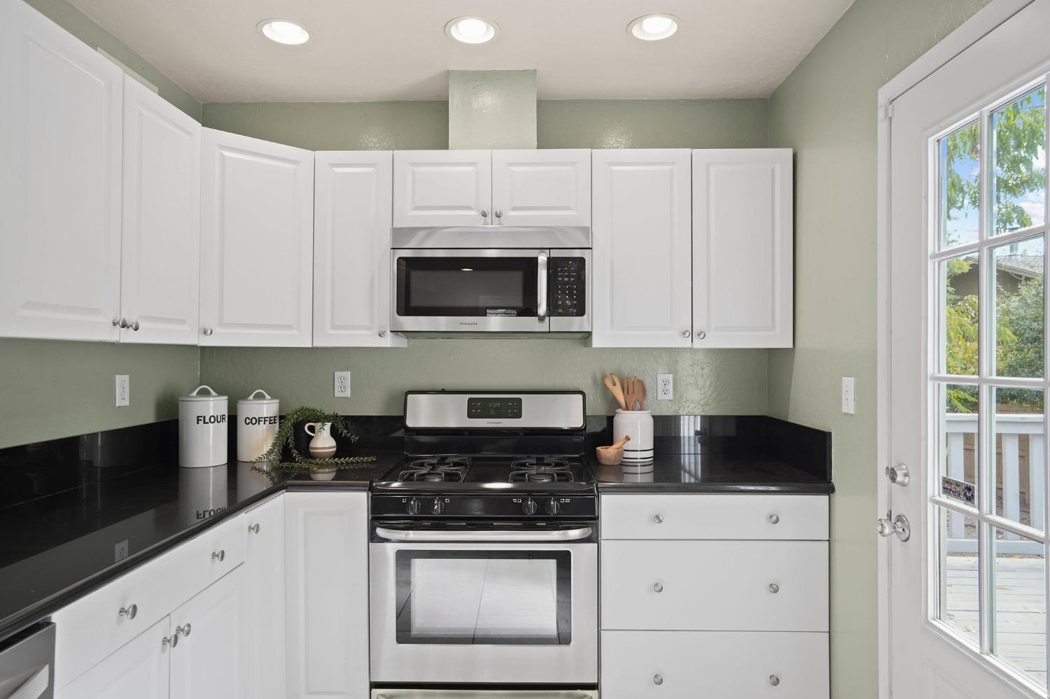 4594 Minnesota Avenue