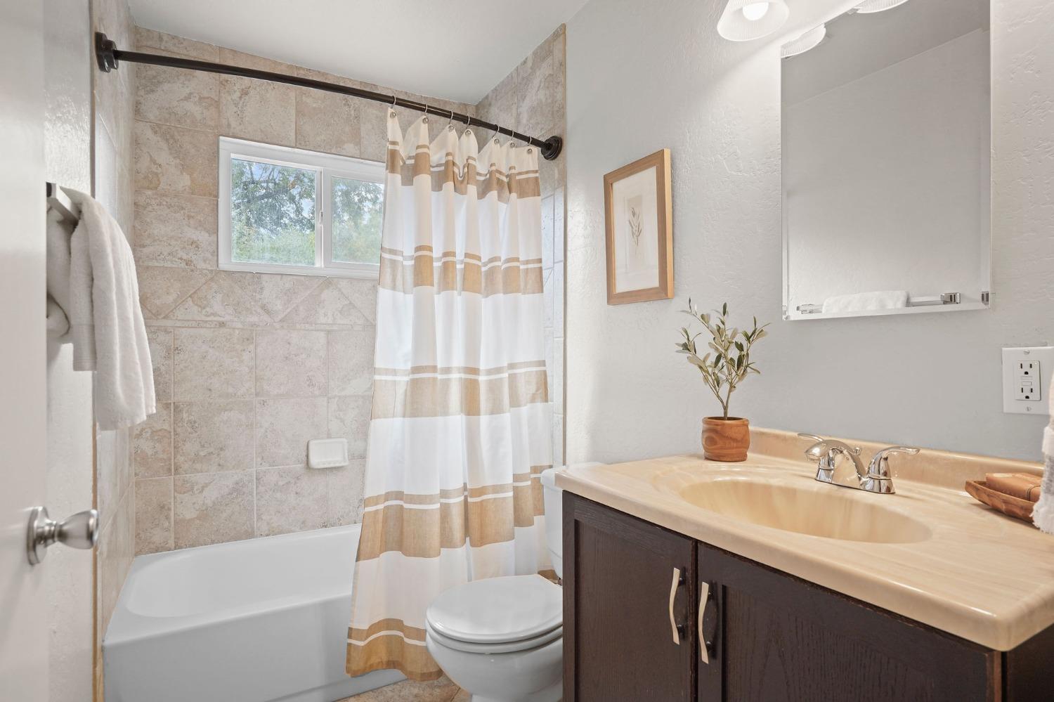 4594 Minnesota Avenue