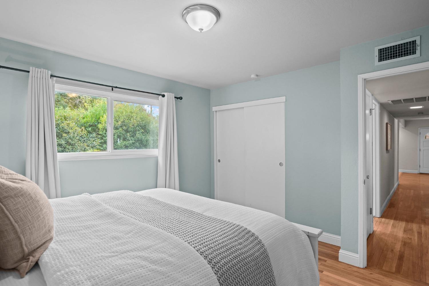 4594 Minnesota Avenue