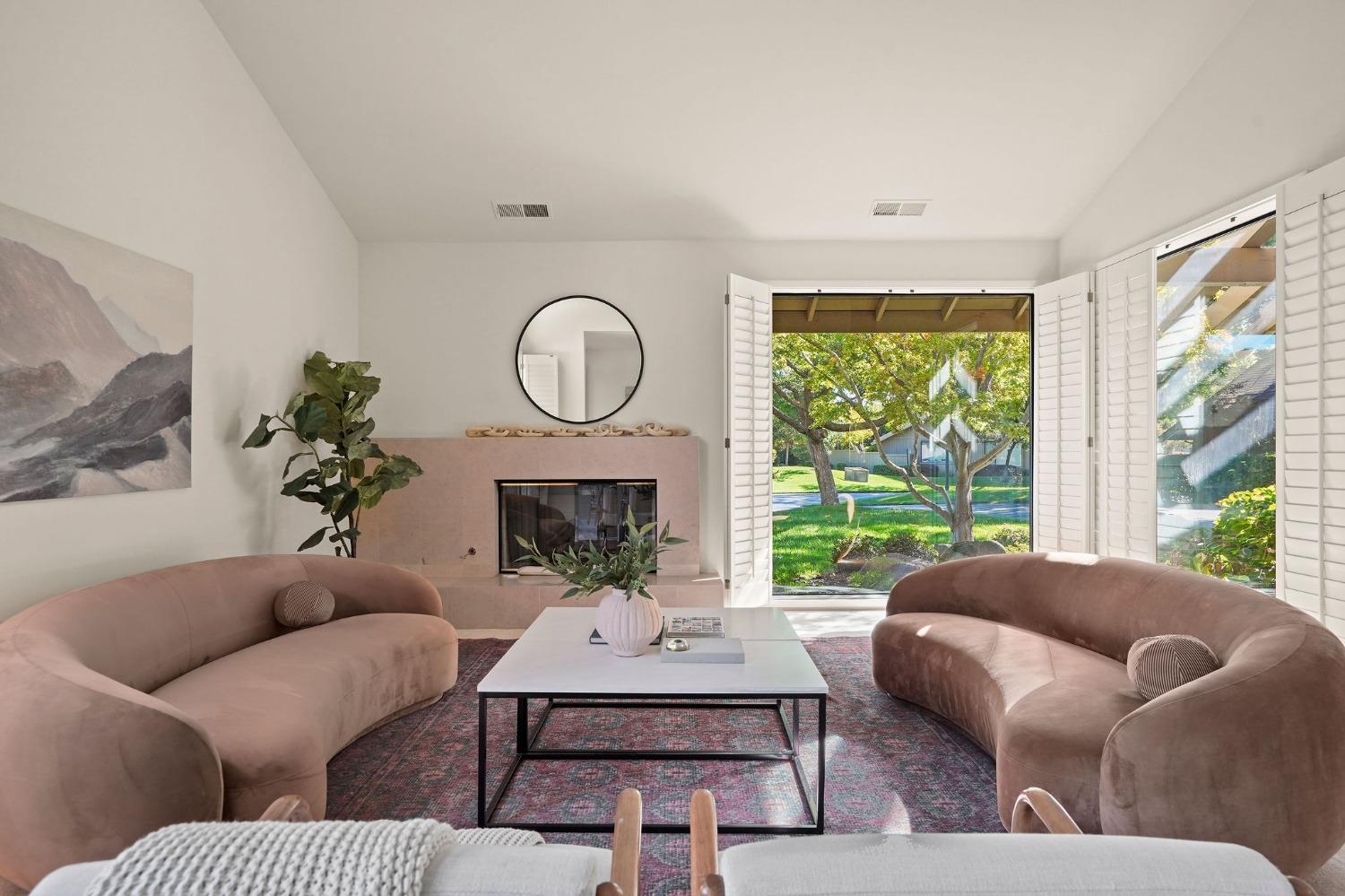 11375 Huntington Village Lane